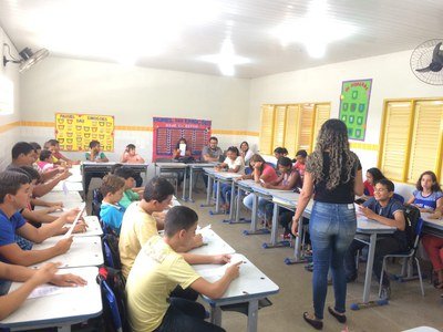 É crime pregar na escola?